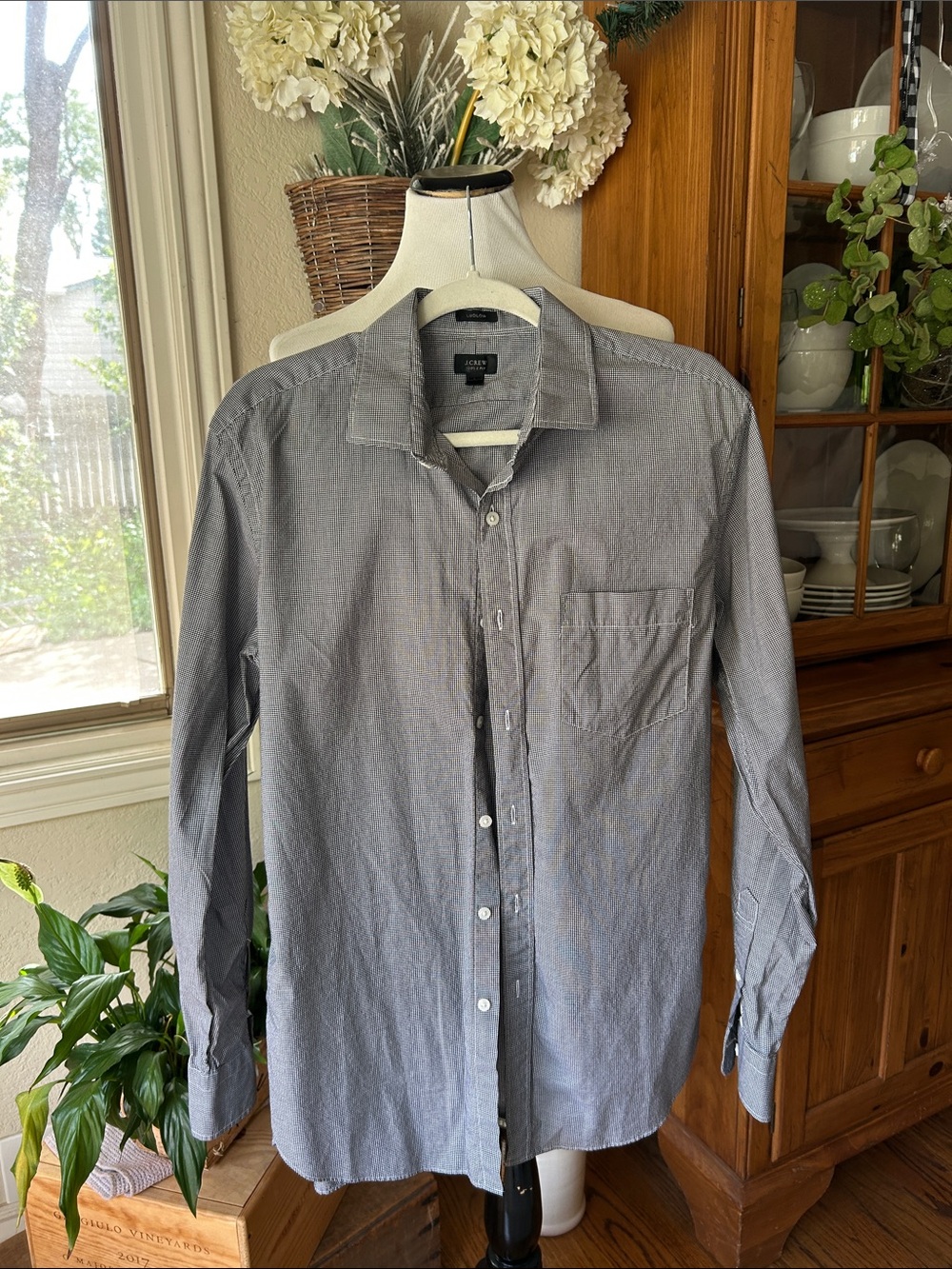 J. Crew Men’s Button-Down Ludow Shirt Micro Check Size Large